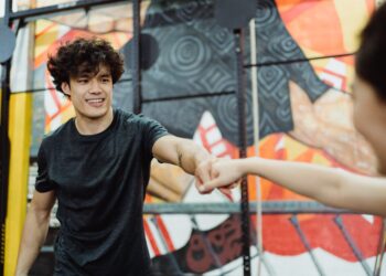 5 Empowering Stories of Ordinary People Doing Extraordinary Things